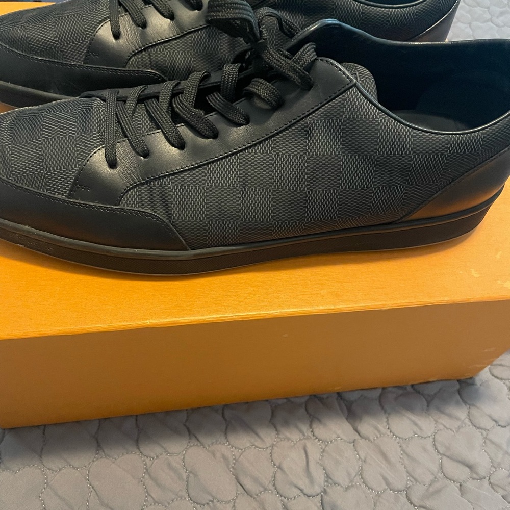 Louis Vuitton men’s size 13 shoe with receipt